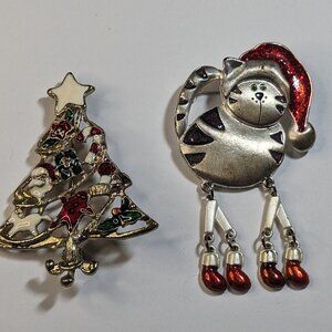 Vintage Pair of Christmas Tree and Kitty Cat in Santa Hat Brooches Metal Enamel